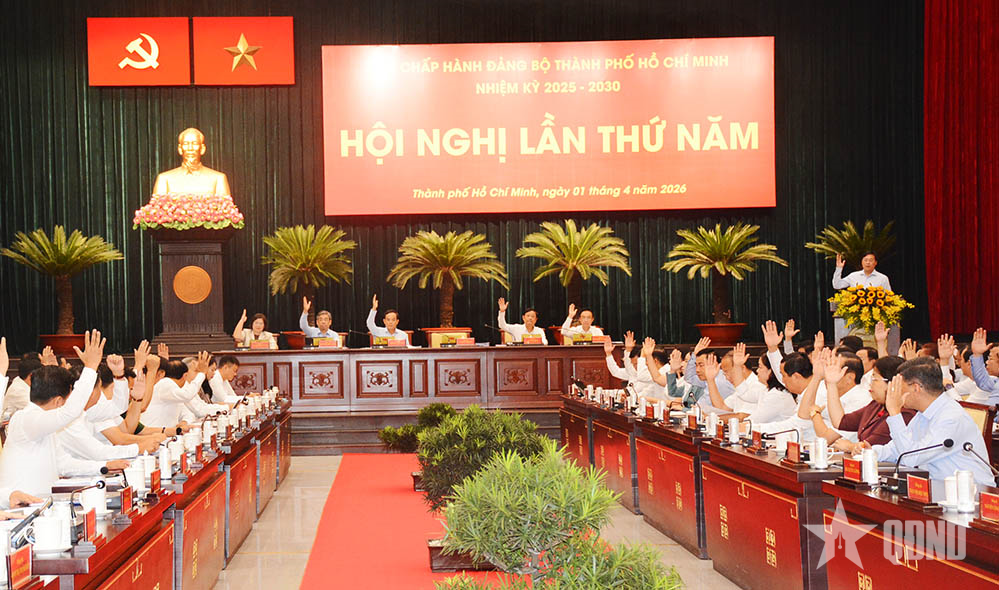 Thành ủy TP Hồ Chí Minh họp bàn giải pháp phát triển kinh tế - xã hội quý II